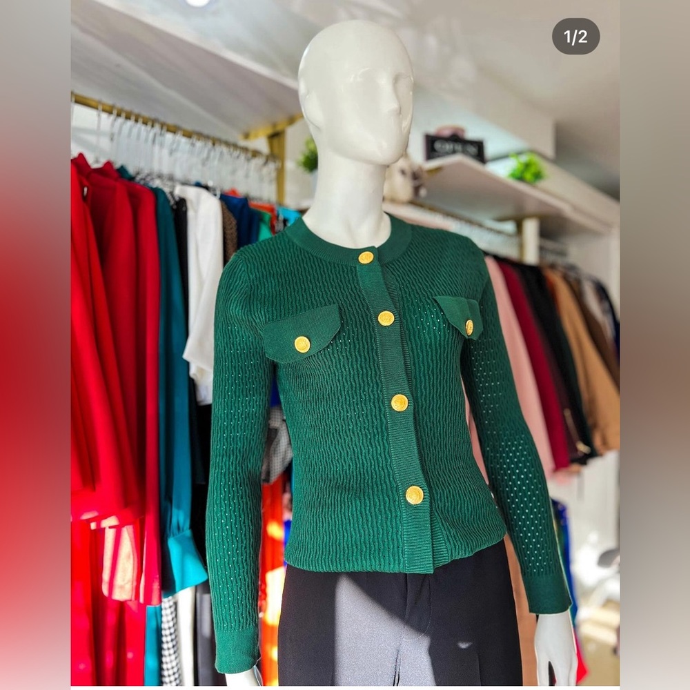 Chic Women’s Cardigan